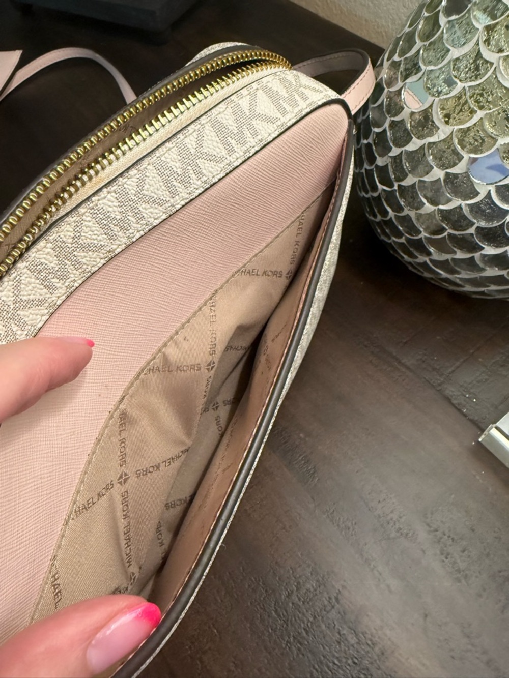 Michael Kors Pink and Cream Jet Set Crossbody w Cardholder Wallet - Picture 6 of 13